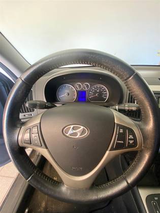 HYUNDAI I30 2.0 MPI 16V GASOLINA 4P AUTOMÁTICO